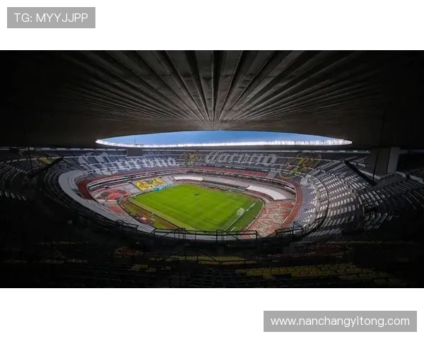 阿兹特克球场的历史变迁与文化象征解析 - 副本