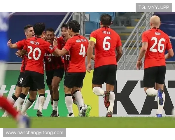 亚冠小组赛精彩纷呈 恒大遭遇强敌 上港大胜延续连胜势头